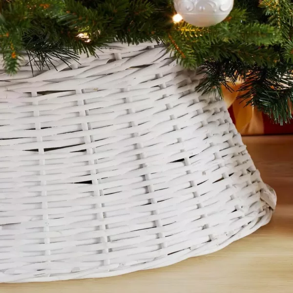 Home Accents Holiday 27 in. D White Wicker Christmas Tree Collar